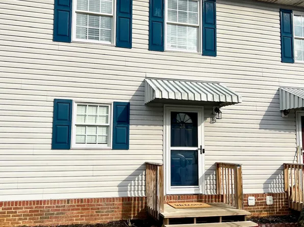 152 Gray Station Rd APT 28, Johnson City, TN 37615