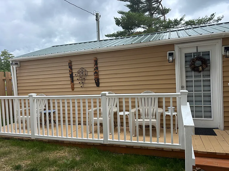 1014 Circle Dr — Photo 2