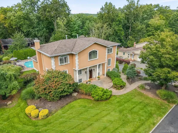 22 Beaumont Drive, New City, NY 10956