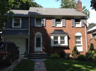 1279 E Laurelton Pkwy, Teaneck, NJ 07666