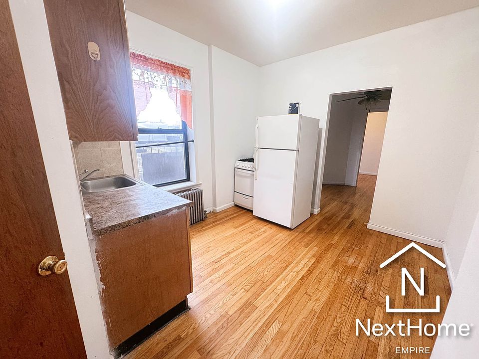 1st image of 31-21 Ditmars Blvd #10