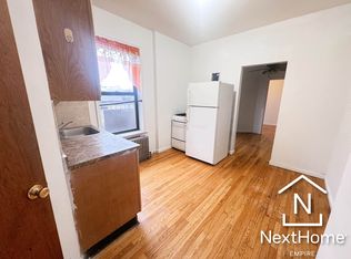 31-21 Ditmars Blvd #10, Astoria, NY 11105