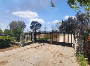 2271 Maiden Ln, Altadena, CA 91001