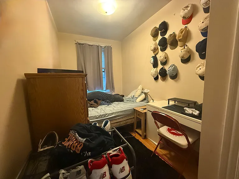 2 Sutherland Rd #32 — Photo 8