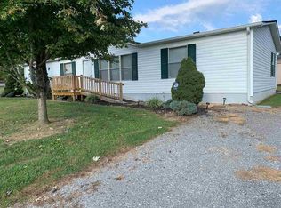 828 Georgia Ave, Etowah, TN 37331