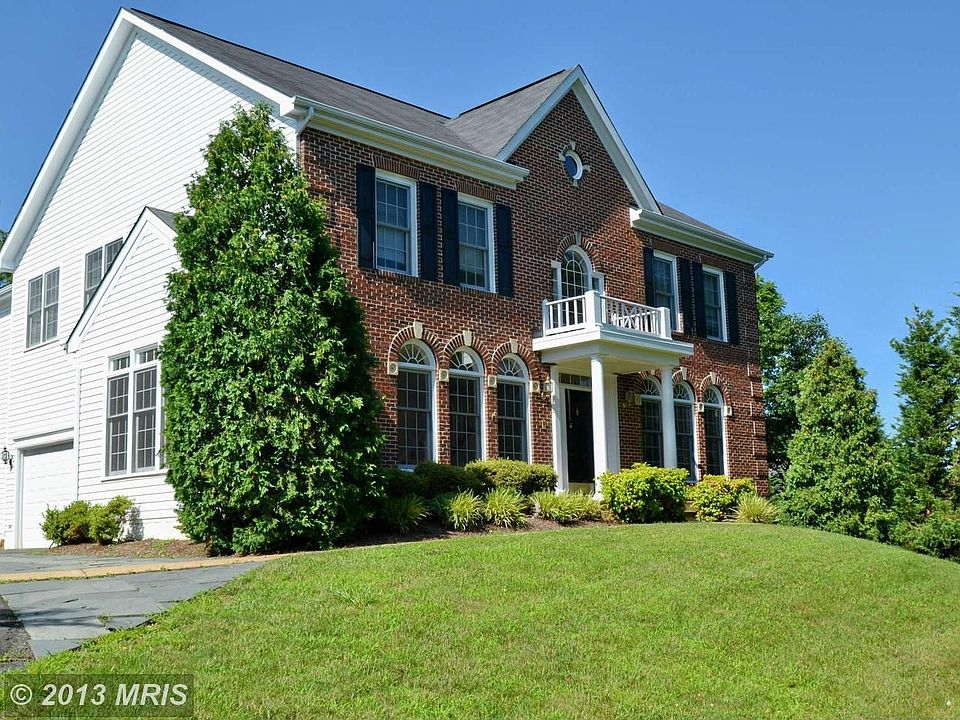 1st image of 6124 Florence Ln