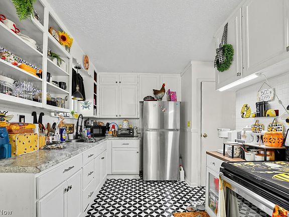 5th image of 830 Coitsville Hubbard Rd