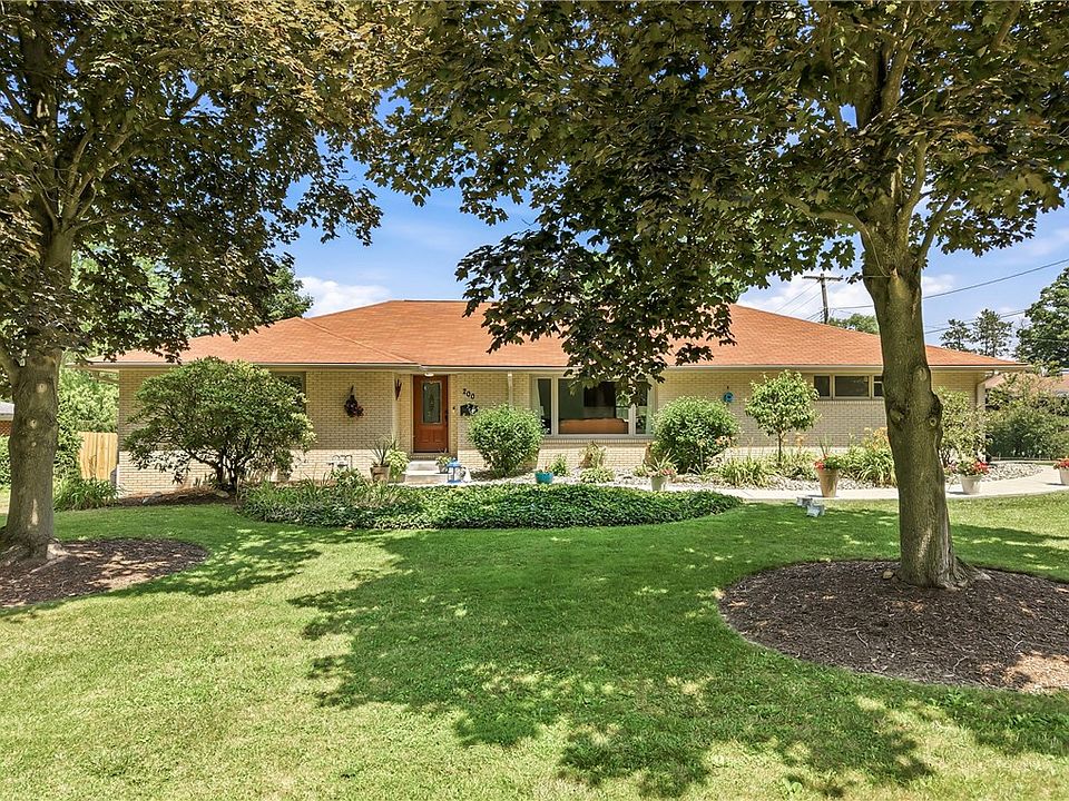 1st image of 200 Hazen Rd