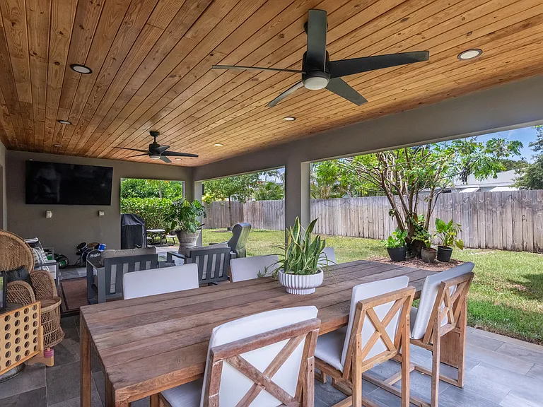 335 Franklin Rd — Photo 38