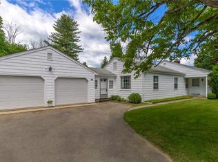 5521 Congress St, Fairfield, CT 06824