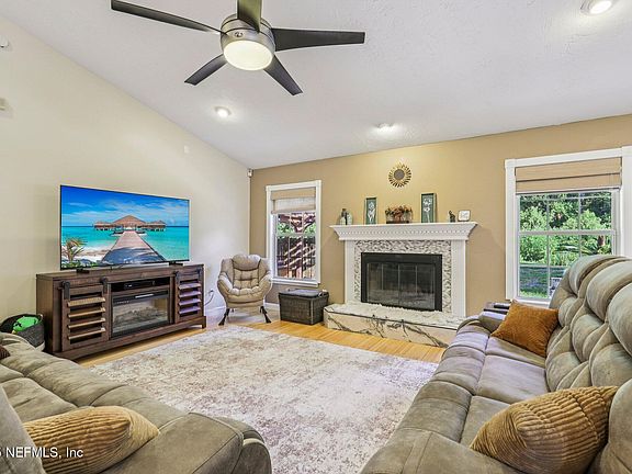 5th image of 1338 RUNNING BROOK Court