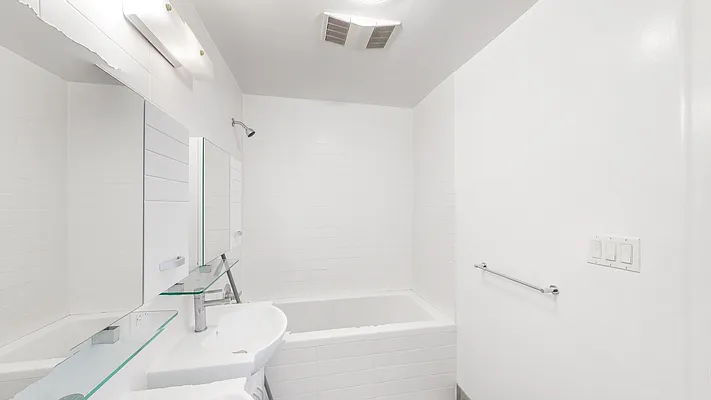 Rented by Glenmark Realty | media 9