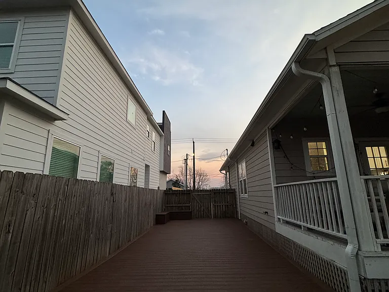 3635 Rebecca St — Photo 10
