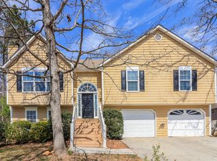 305 Seals Dr, Dallas, GA 30157