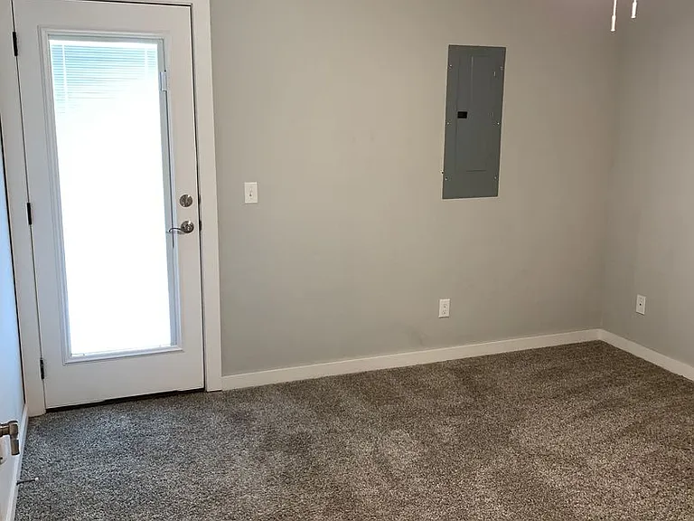 200 Woodbriar Rd — Photo 17