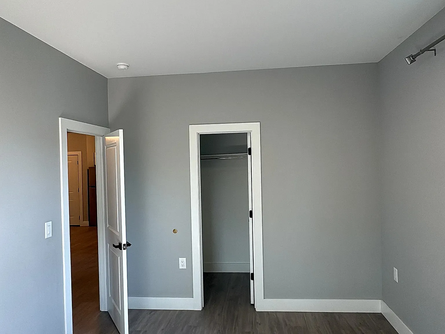 3 bed, 1250 sqft, $2,550 — Photo 3