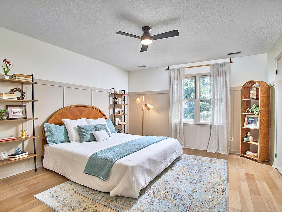 1st image of 9 Stone Village Ct
