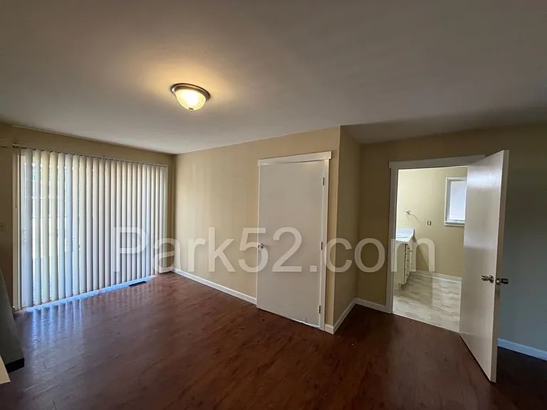 5502 27th St NE — Photo 6