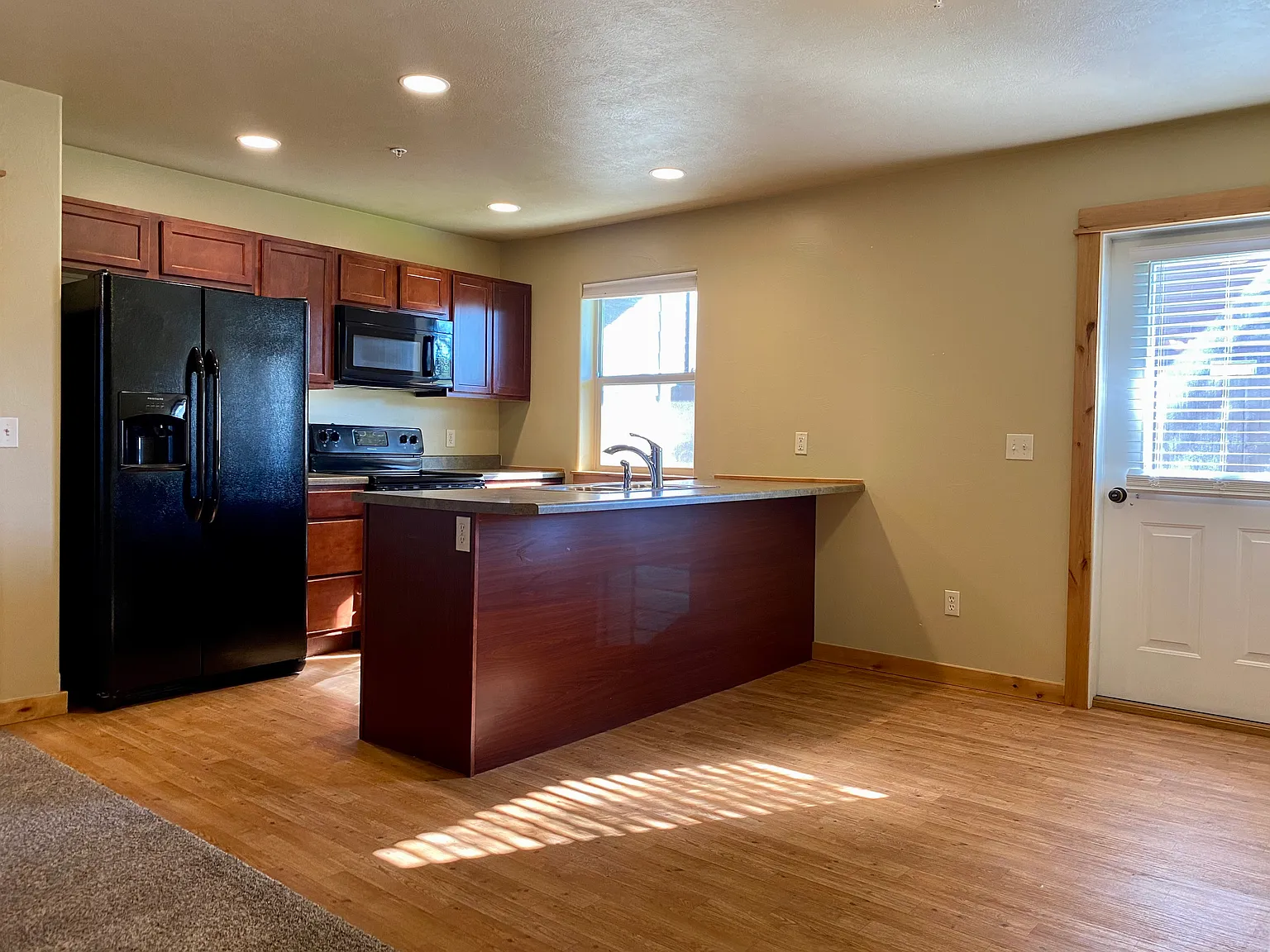 171 Talon Way — Photo 4