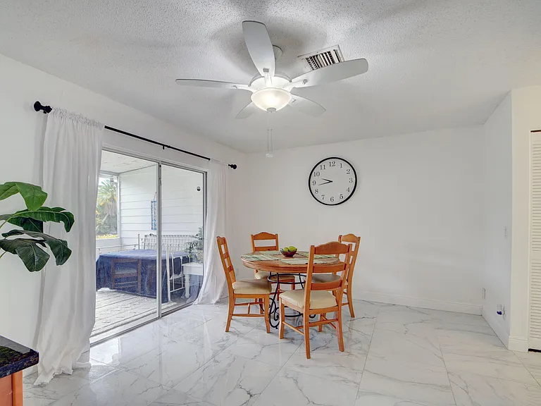 11862 Brier Patch Ct E — Photo 12