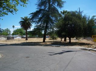 2203 E Harvey Ave, Fresno, CA 93701