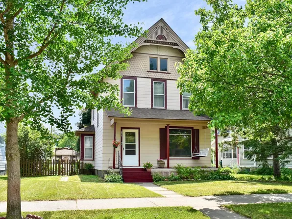 271 E Sanborn St, Winona, MN 55987