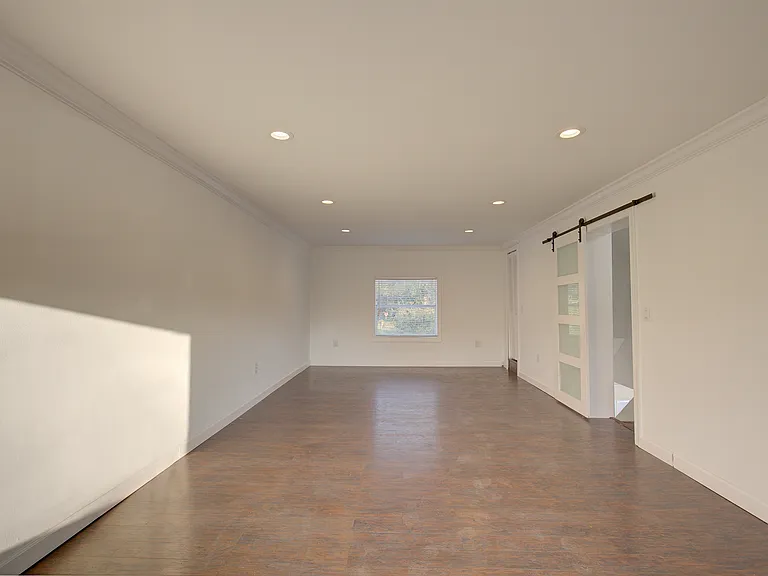 5907 Sheldon Rd — Photo 31