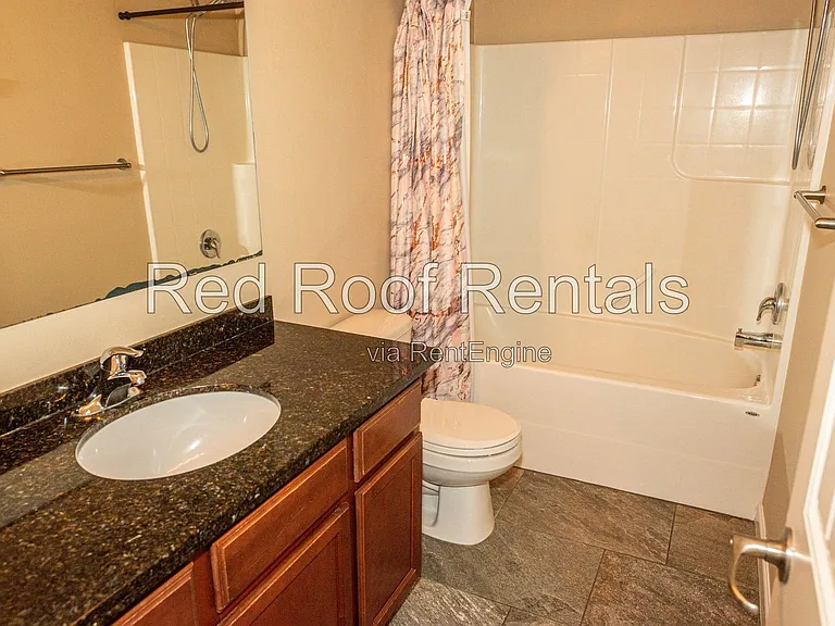 1441 Farina Loop SE — Photo 32
