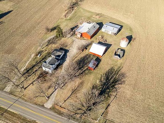 4th image of 9202 Town Hall Rd