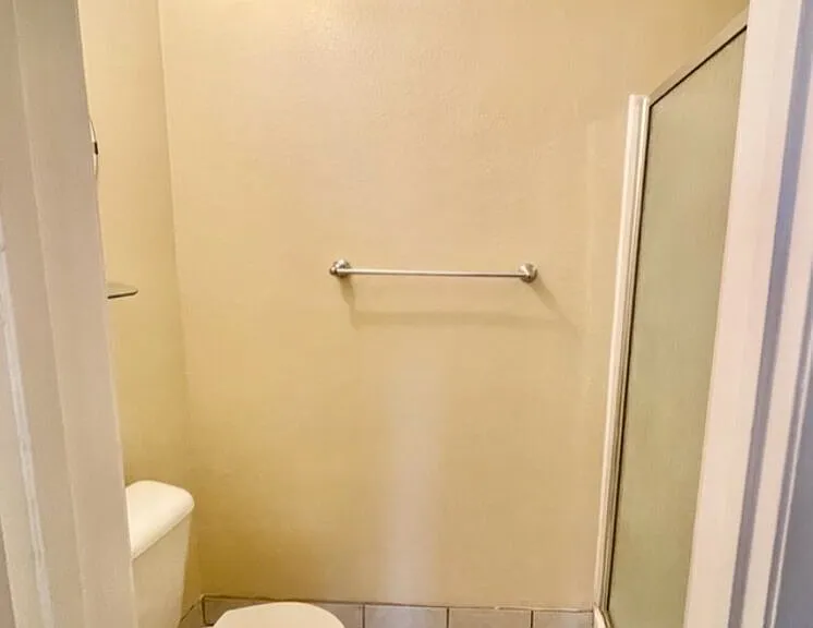 18307 Burbank Blvd #207 — Photo 12