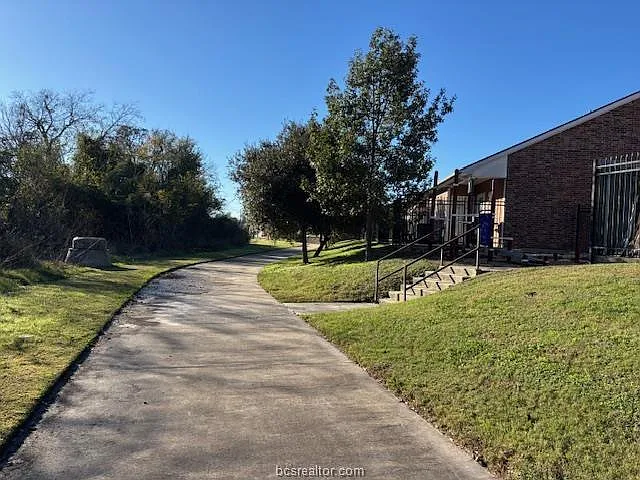 301 Sw Pkwy #309 — Photo 13