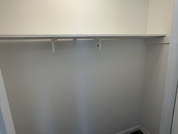 4th image of 1206 Hamilton Dr