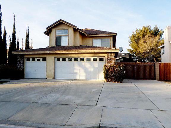 3rd image of 1557 Silvia Ave