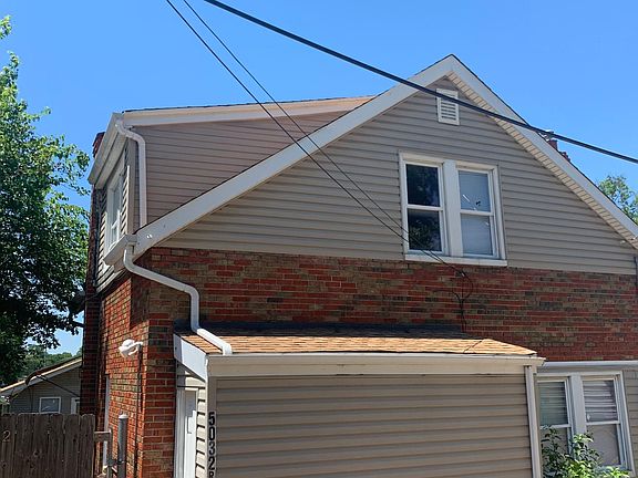 2nd image of 5032 Dewey Ave #2