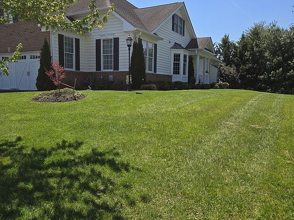 929 Cider Mill Ln