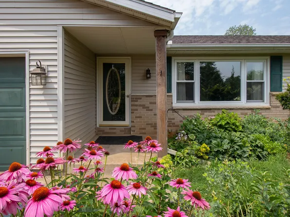 10215 Eight Mile Rd, Ceresco, MI 49033