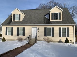 67 Cedar St, Fitchburg, MA 01420