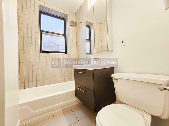 5th image of 141 W 116th St #52