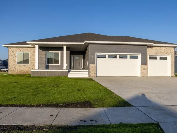 6689 Crofton Ln S, Fargo, ND 58104