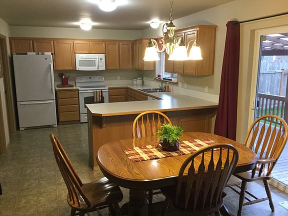 3rd image of 8107 185th Street Ct E