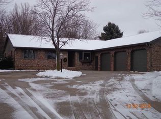 W3214 Hilly Haven Dr, Freedom, WI 54913