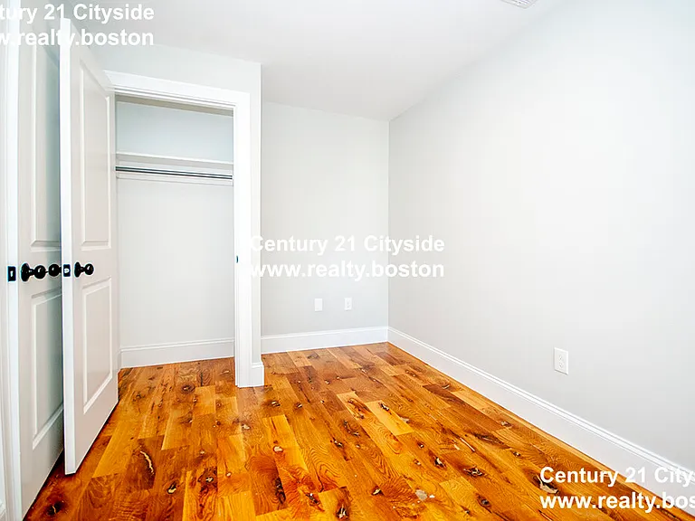205 Marion St #3 — Photo 8