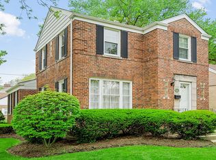 802 Forest Rd, La Grange Park, IL 60526