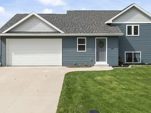 501 Northridge Dr, New London, WI 54961