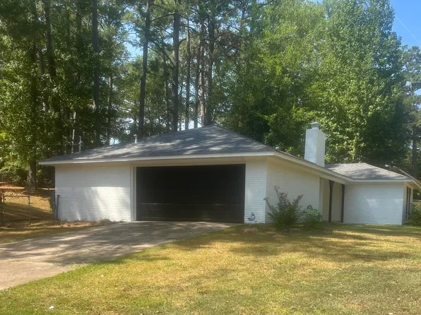 203 Holly Hill Dr, Jackson, MS 39212