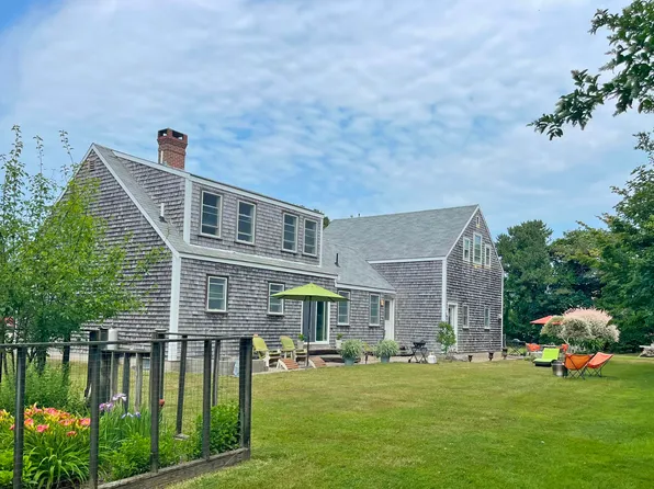 31 Millbrook Rd, Nantucket, MA 02554