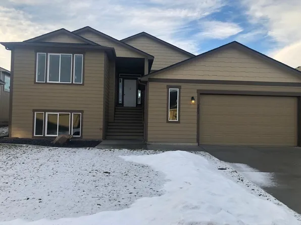 8403 N Summerhill Ln, Spokane, WA 99208