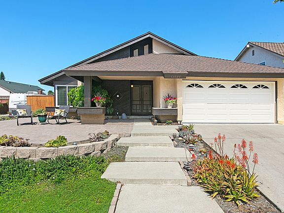 3rd image of 13080 Trail Dust Ave