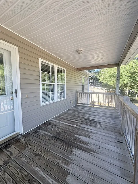 3 bed, 1716 sqft, $2,500 — Photo 2