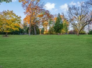 12 Roland Dr, Short Hills, NJ 07078